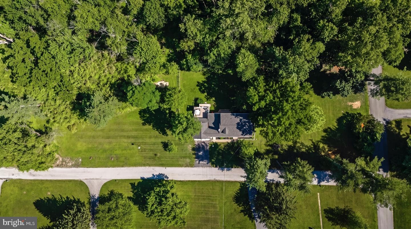 1102 Greenway Road photo 43