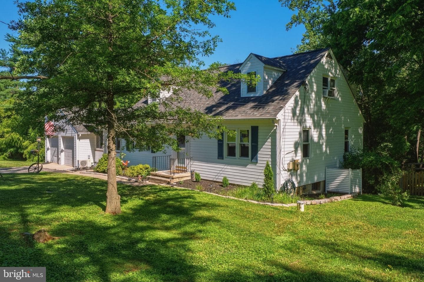 1102 Greenway Road photo 44