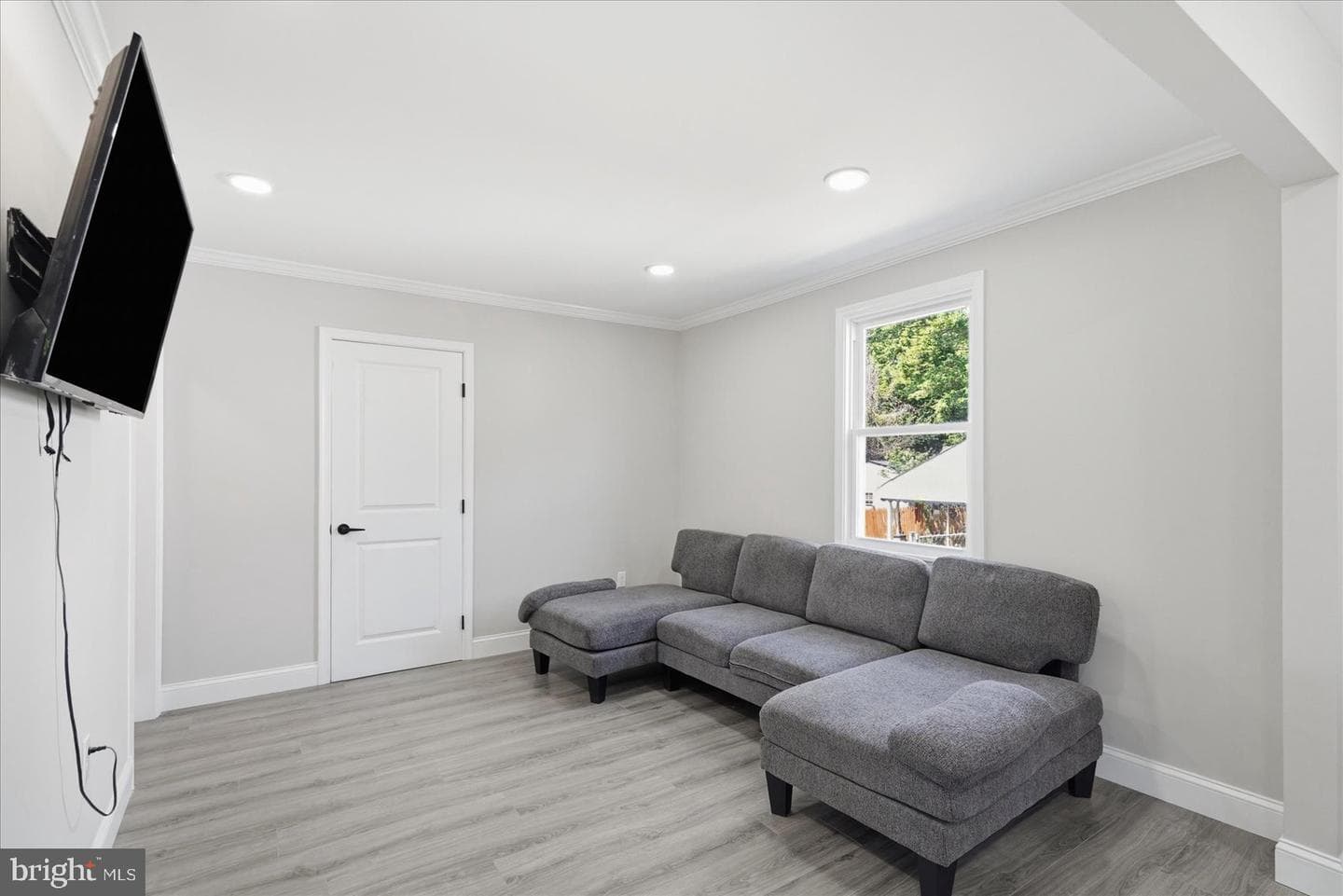 825 Martin Road, Essex