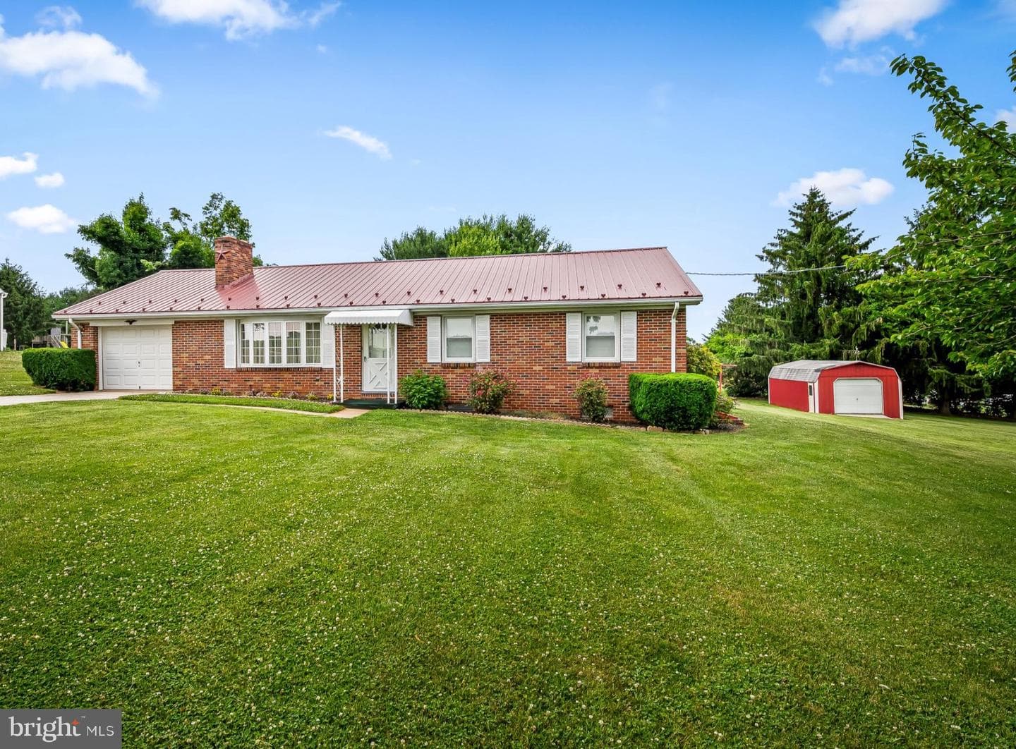 2104 And 2100 Peterman Road photo 1