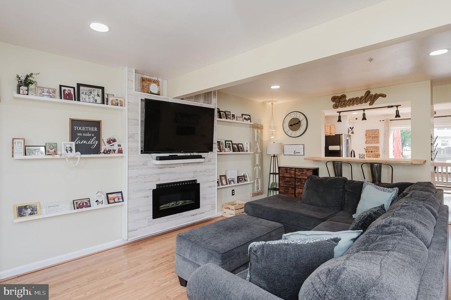 12 White Laurel Court photo 14