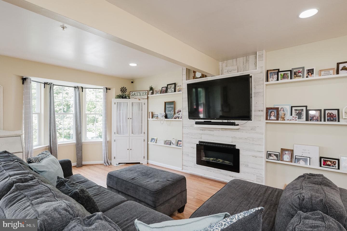 12 White Laurel Court photo 18