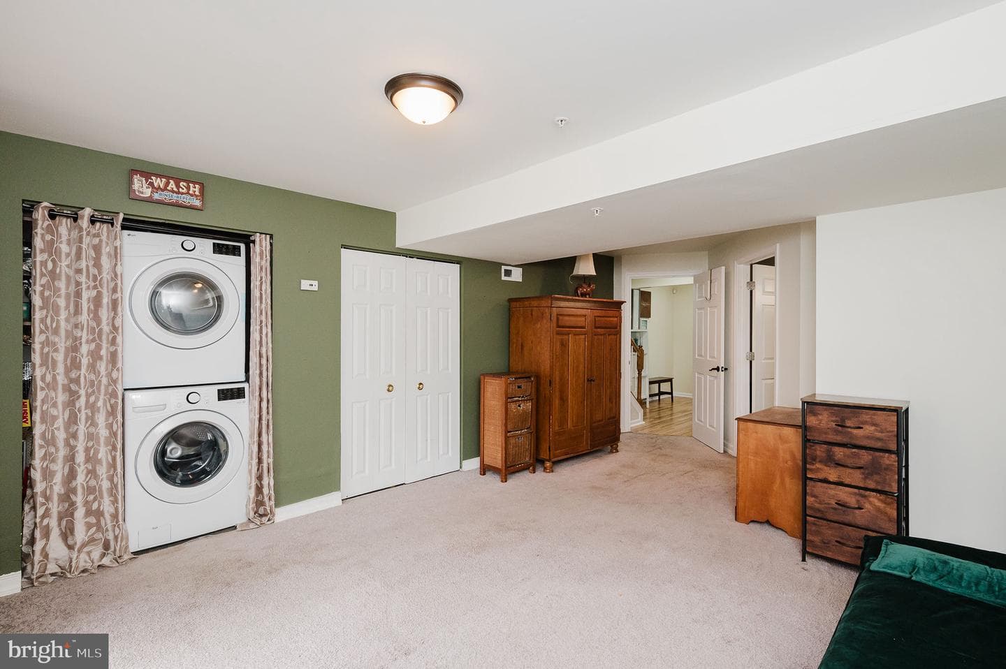 12 White Laurel Court photo 32