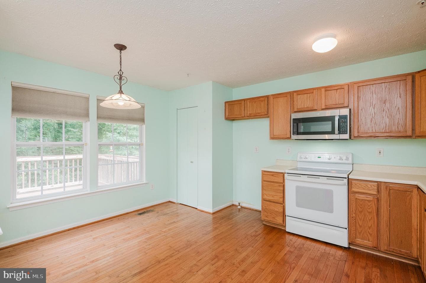16 Whorl Court photo 3