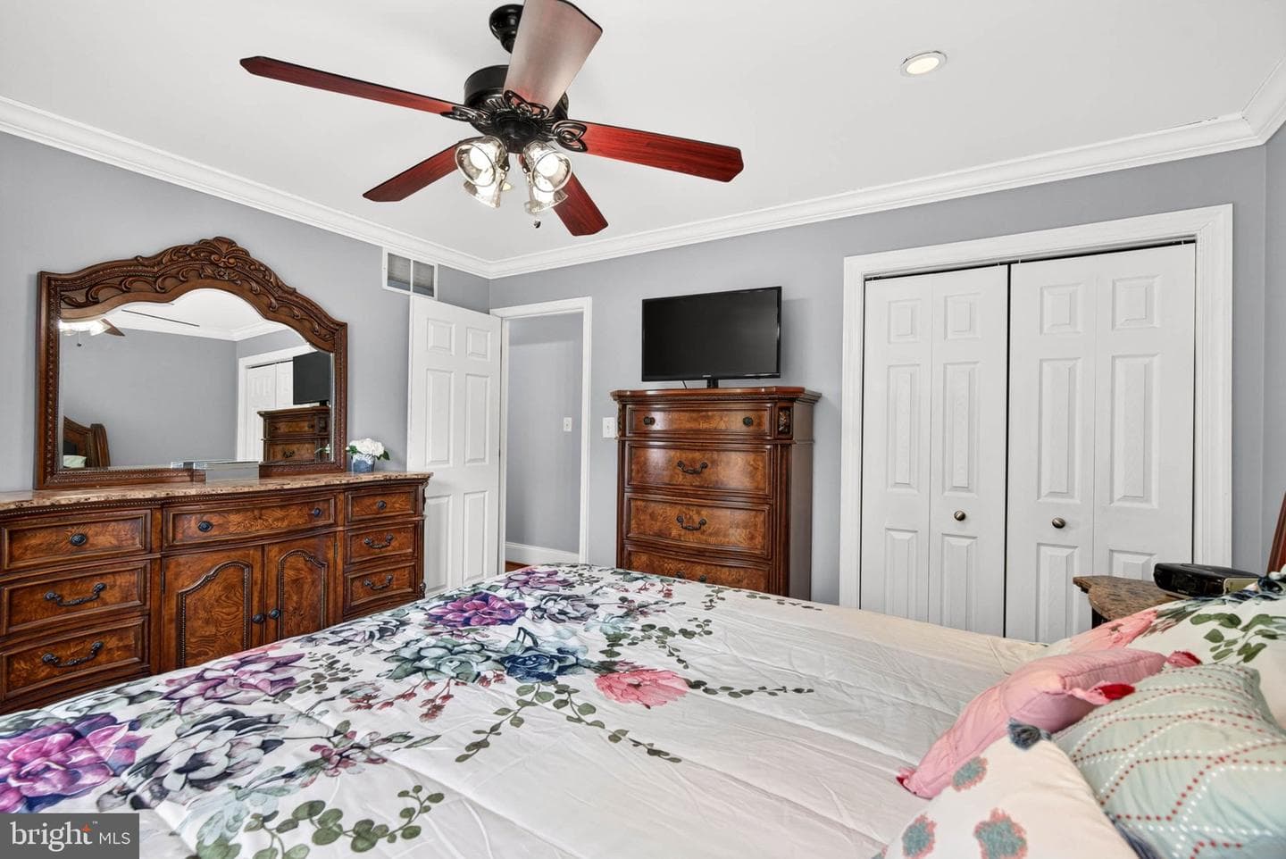 1248 48th Street photo 26