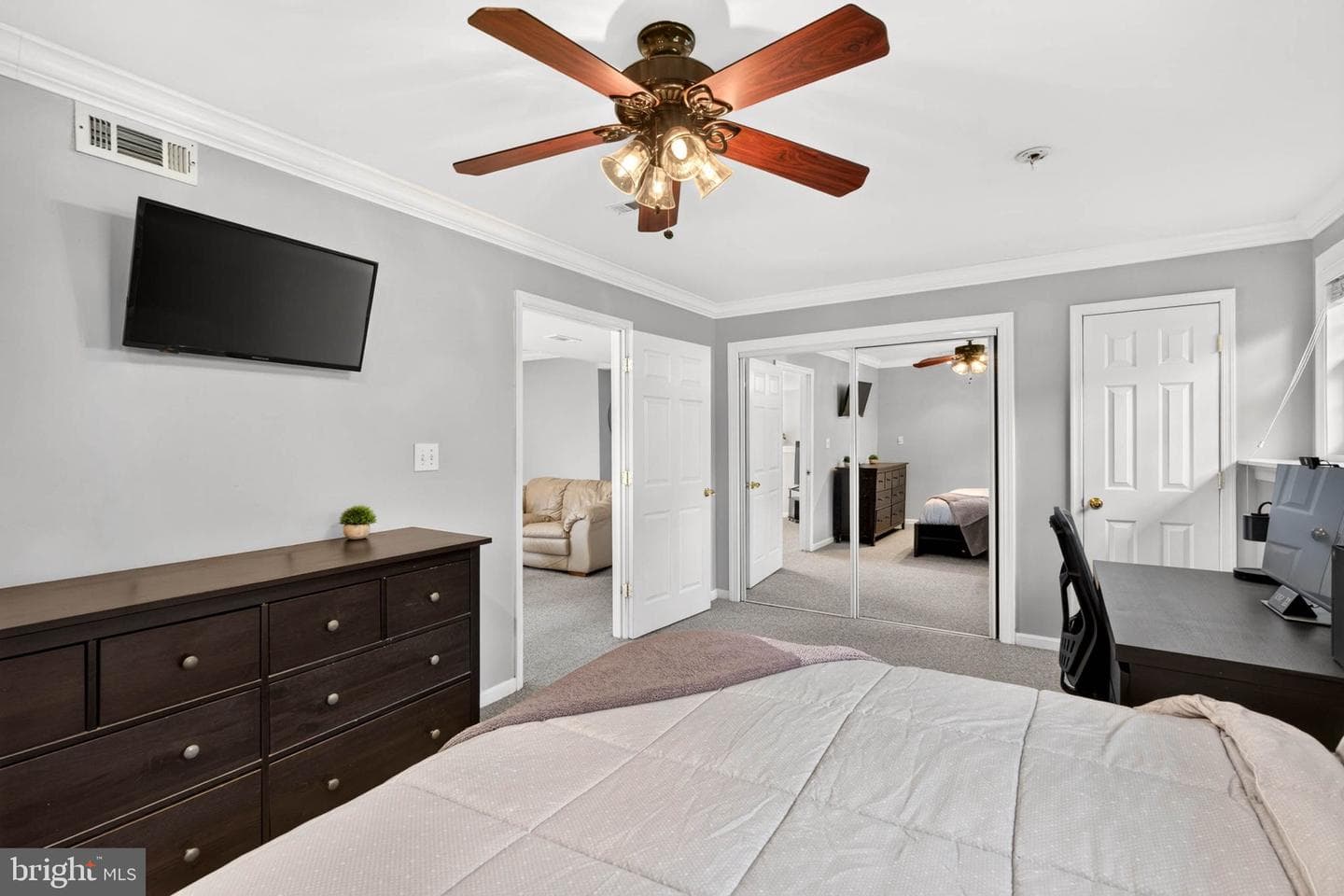 1248 48th Street photo 38