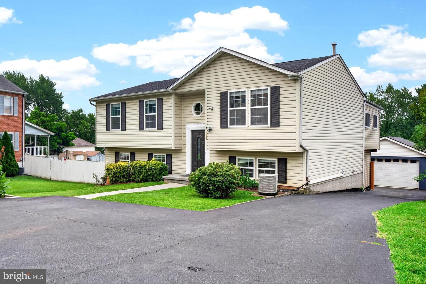 1248 48th Street photo 5