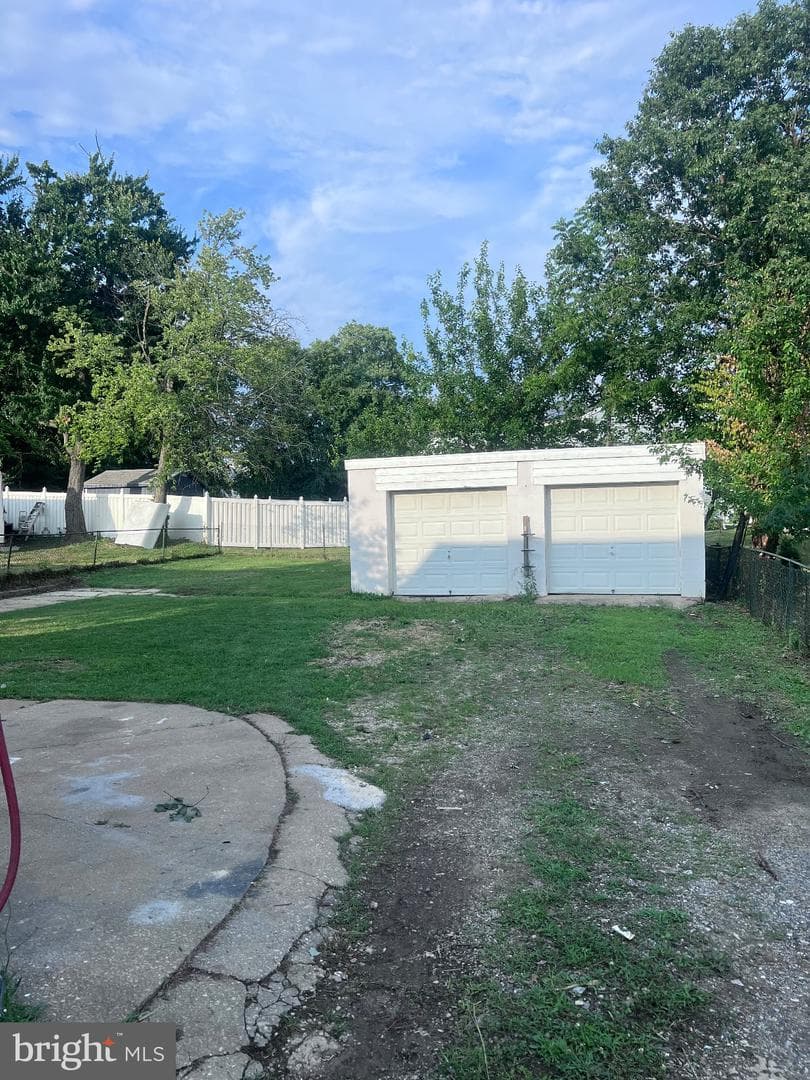 8719 Satyr Hill Road photo 5
