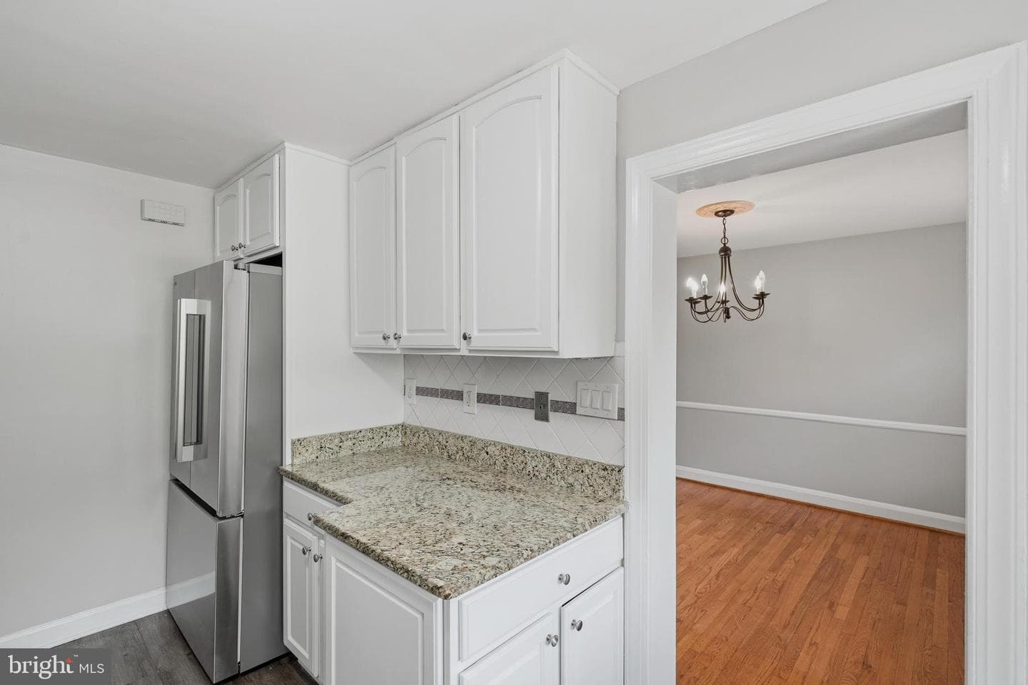 8614 Pleasant Plains photo 13