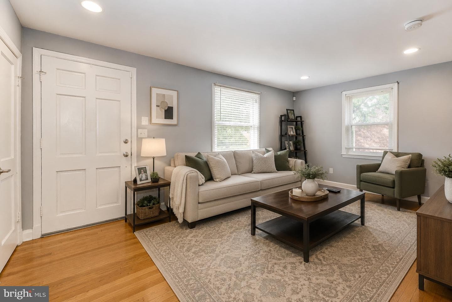 3731 Sylvan Drive photo 3