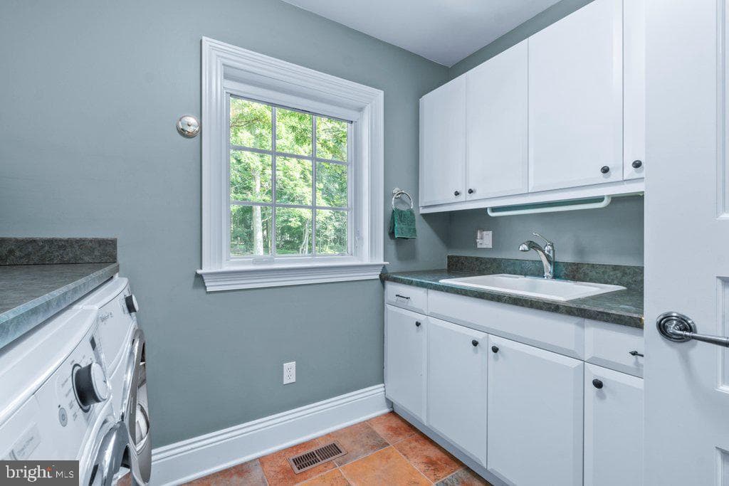 2605 Chestnut Woods Court photo 54