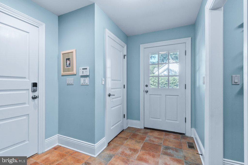 2605 Chestnut Woods Court photo 57