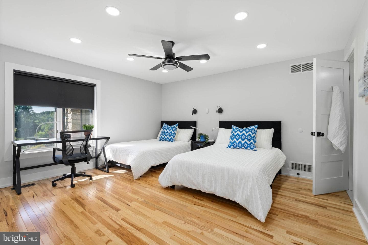 5420 Lynch Lane photo 34