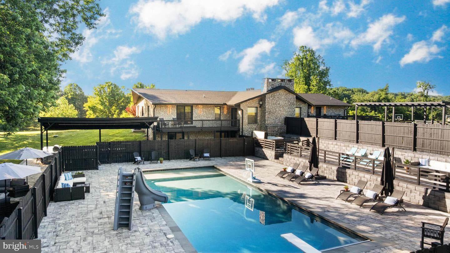5420 Lynch Lane photo 4