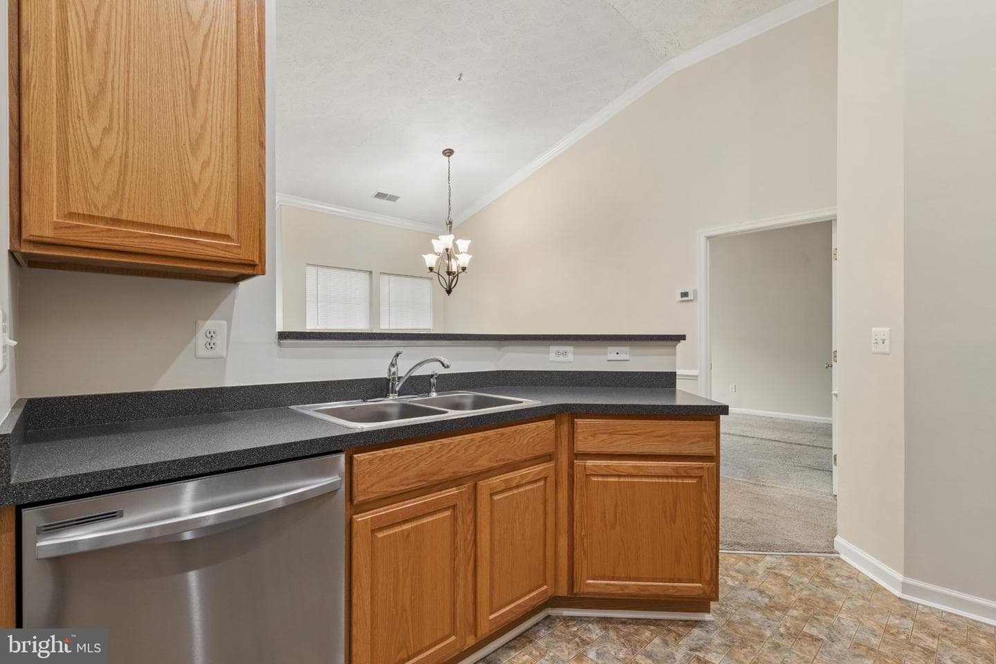 5051 Marchwood Court #6j photo 13