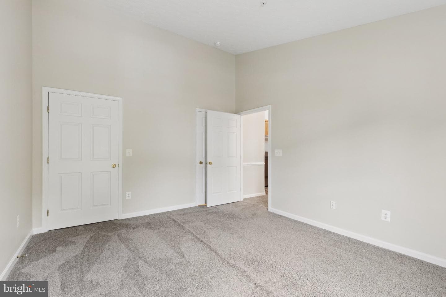 5051 Marchwood Court #6j photo 22