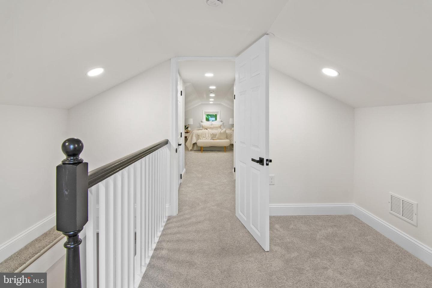 1727 Hilyard Road photo 25