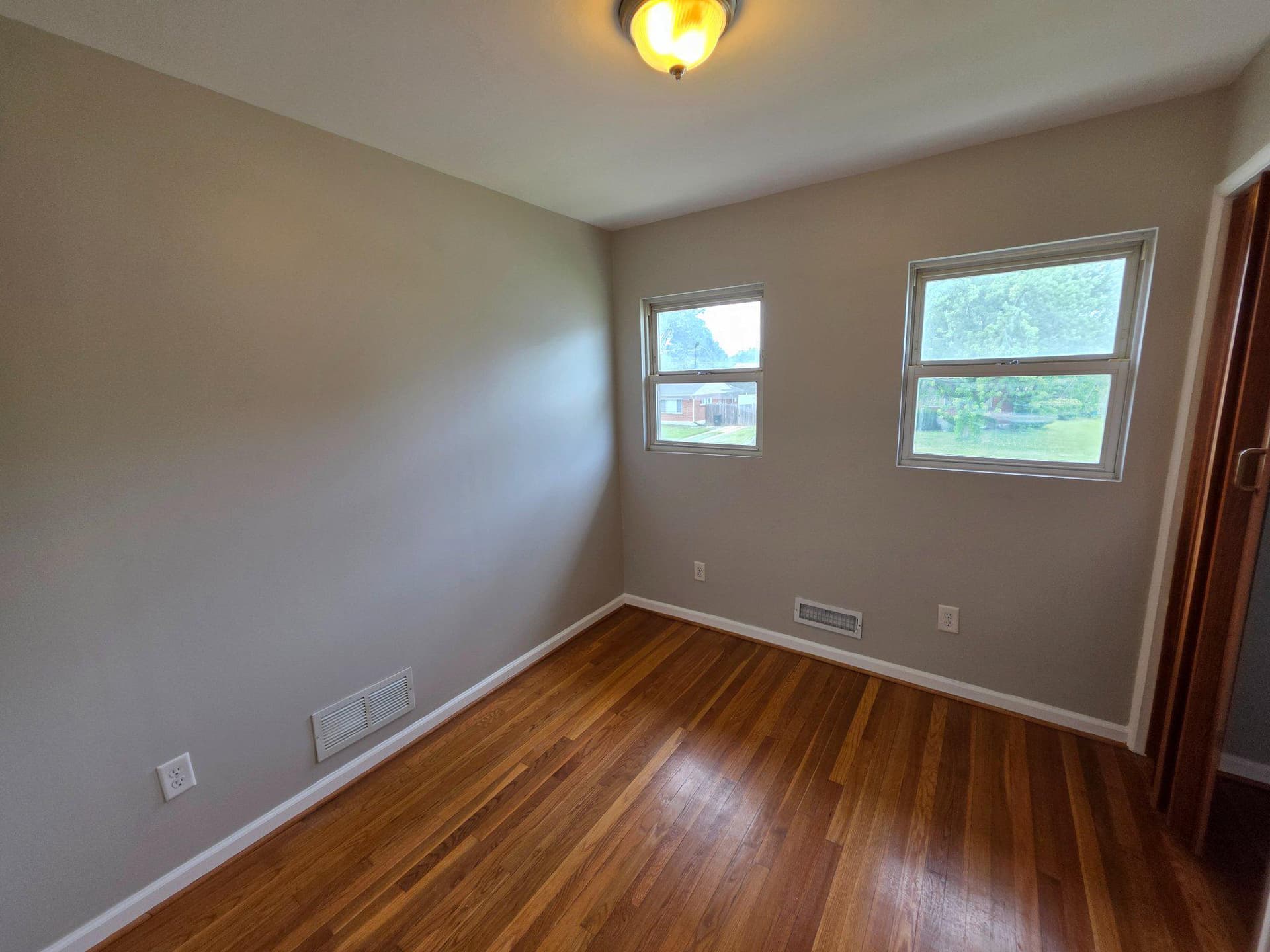 5915 Charnwood Road photo 13