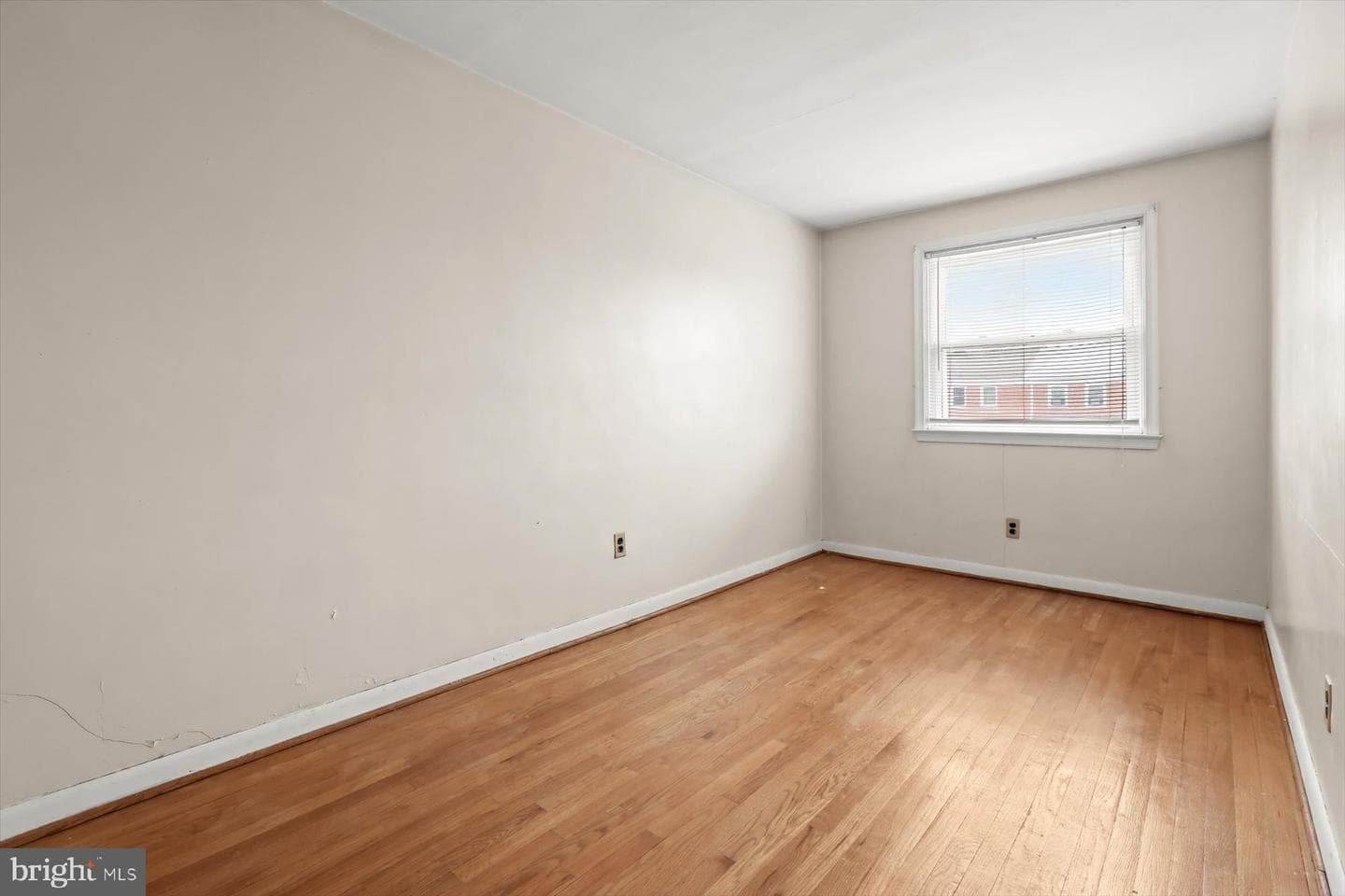 2112 Graythorn Road photo 20