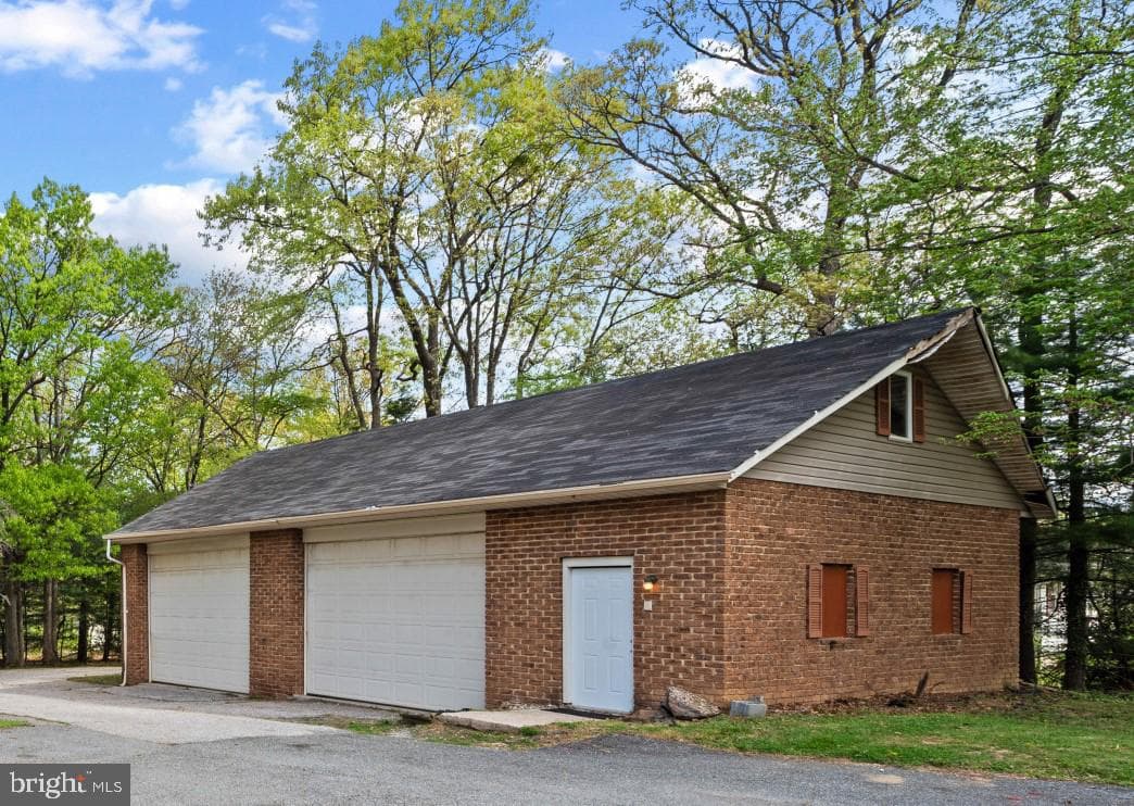 9668 Magledt Road photo 8