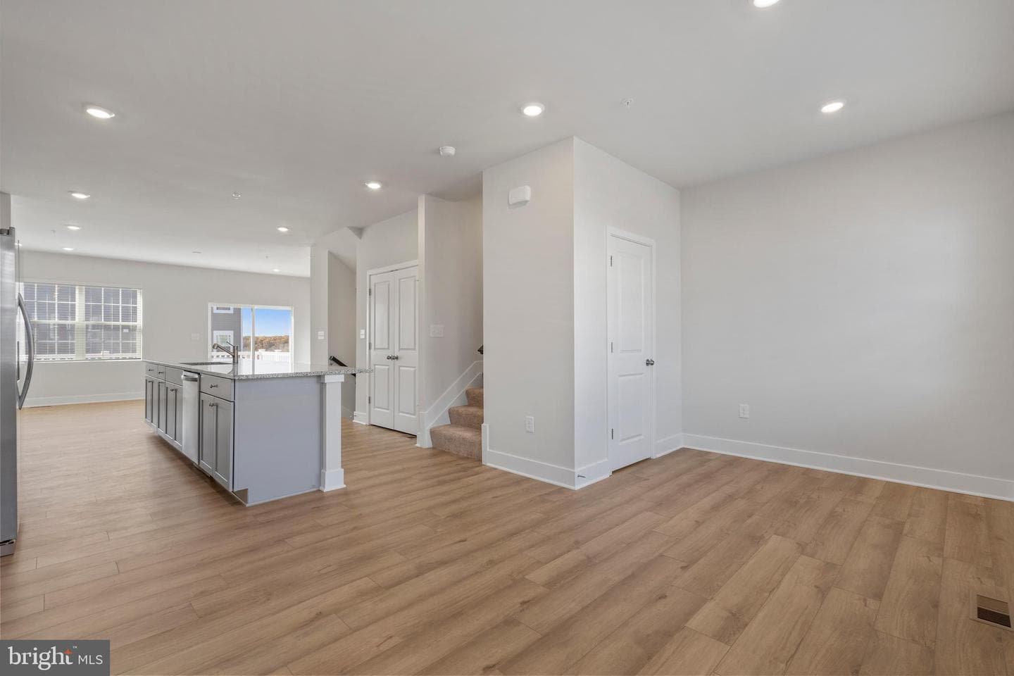 1822 Parham Way photo 6