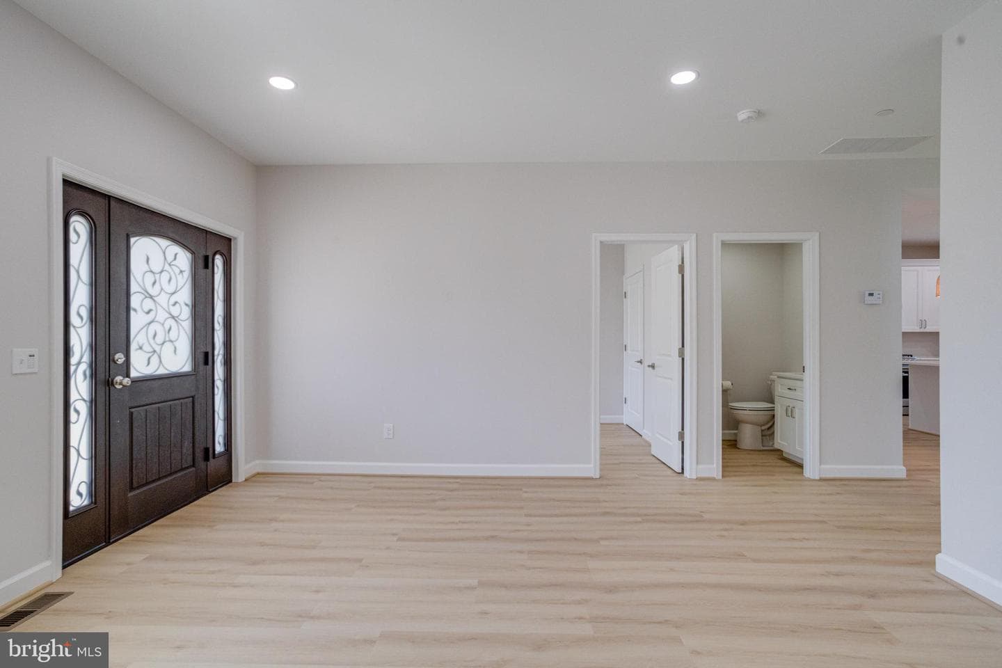 7547 Battle Grove Circle photo 11