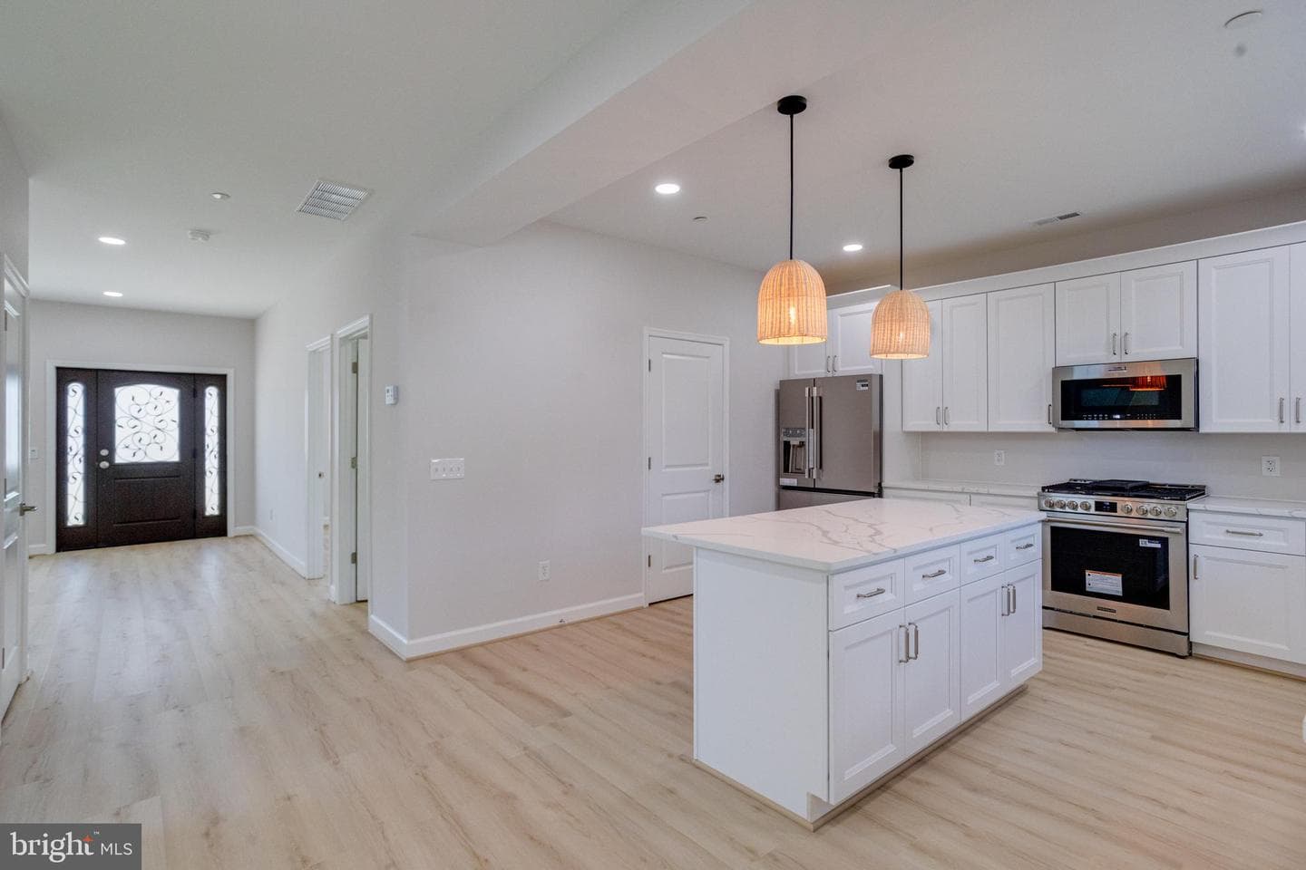 7547 Battle Grove Circle photo 18