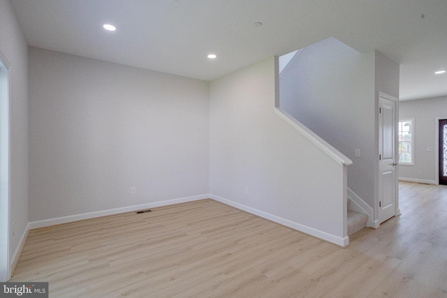 7547 Battle Grove Circle photo 28