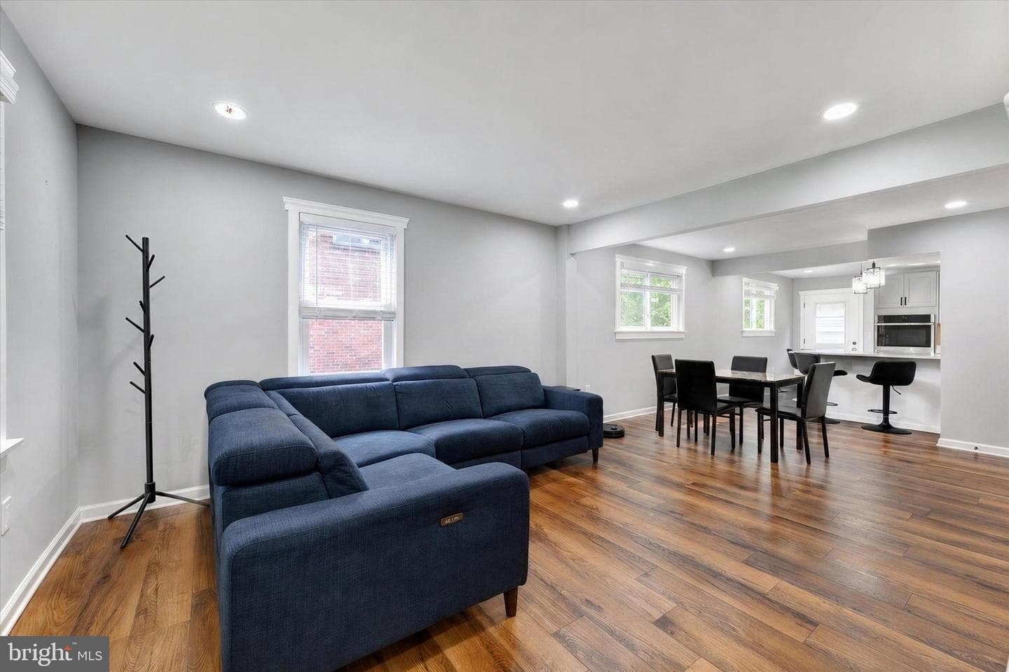 1806 Middleborough Road photo 6