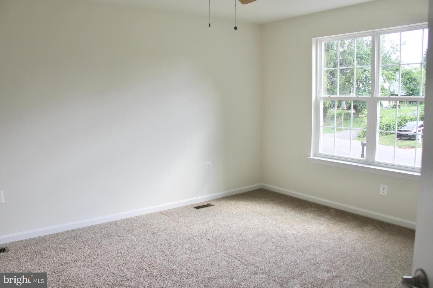 5948 Sunset Avenue photo 13
