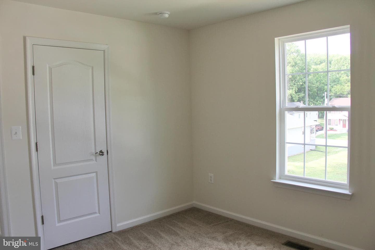 5948 Sunset Avenue photo 16