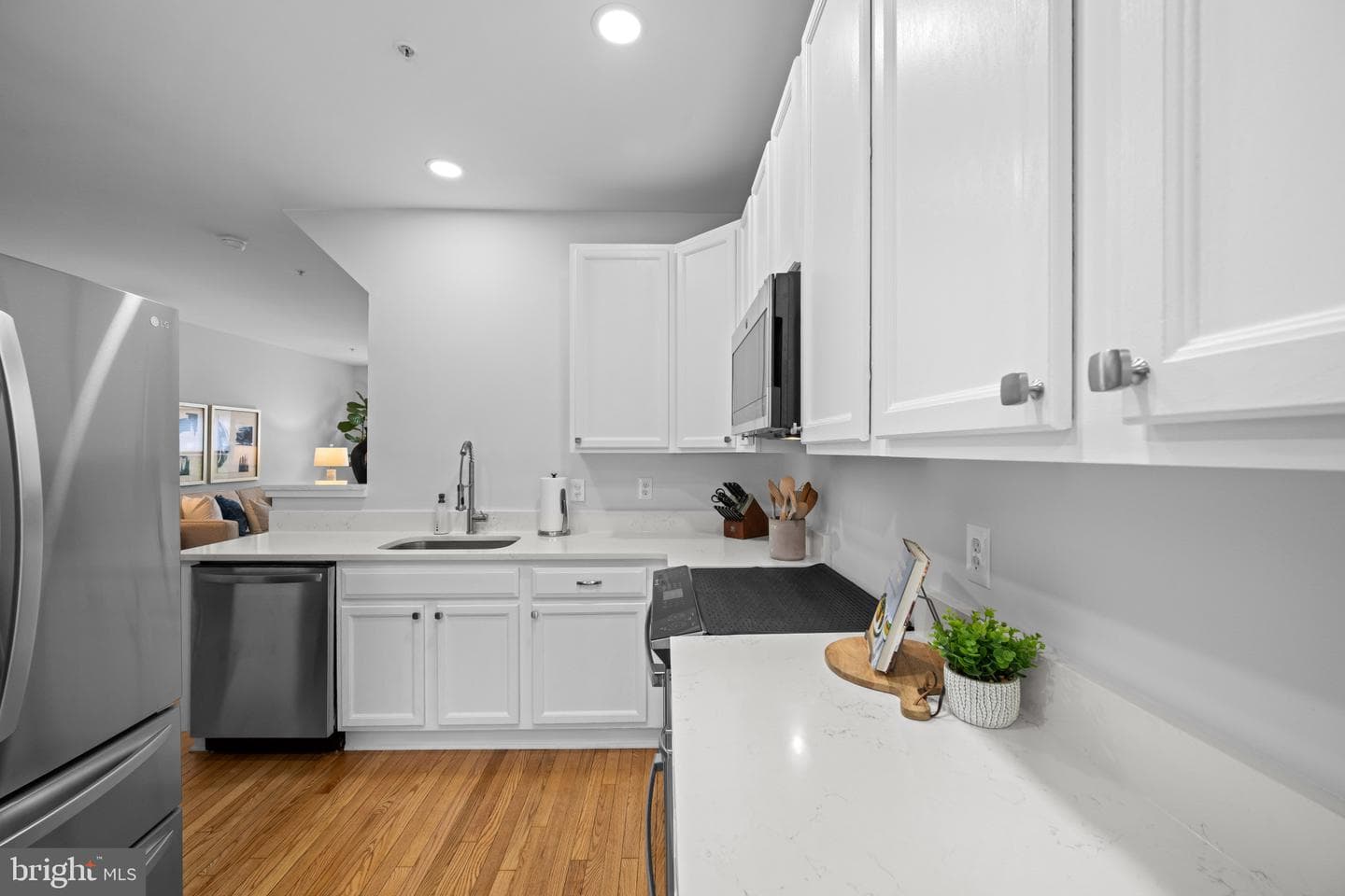 220 Persimmon Circle photo 10