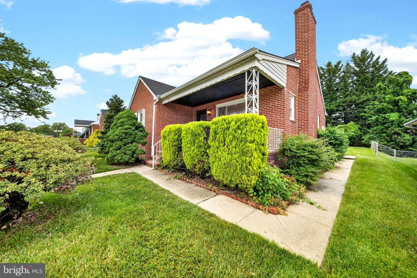 8217 Laurel Drive photo 4