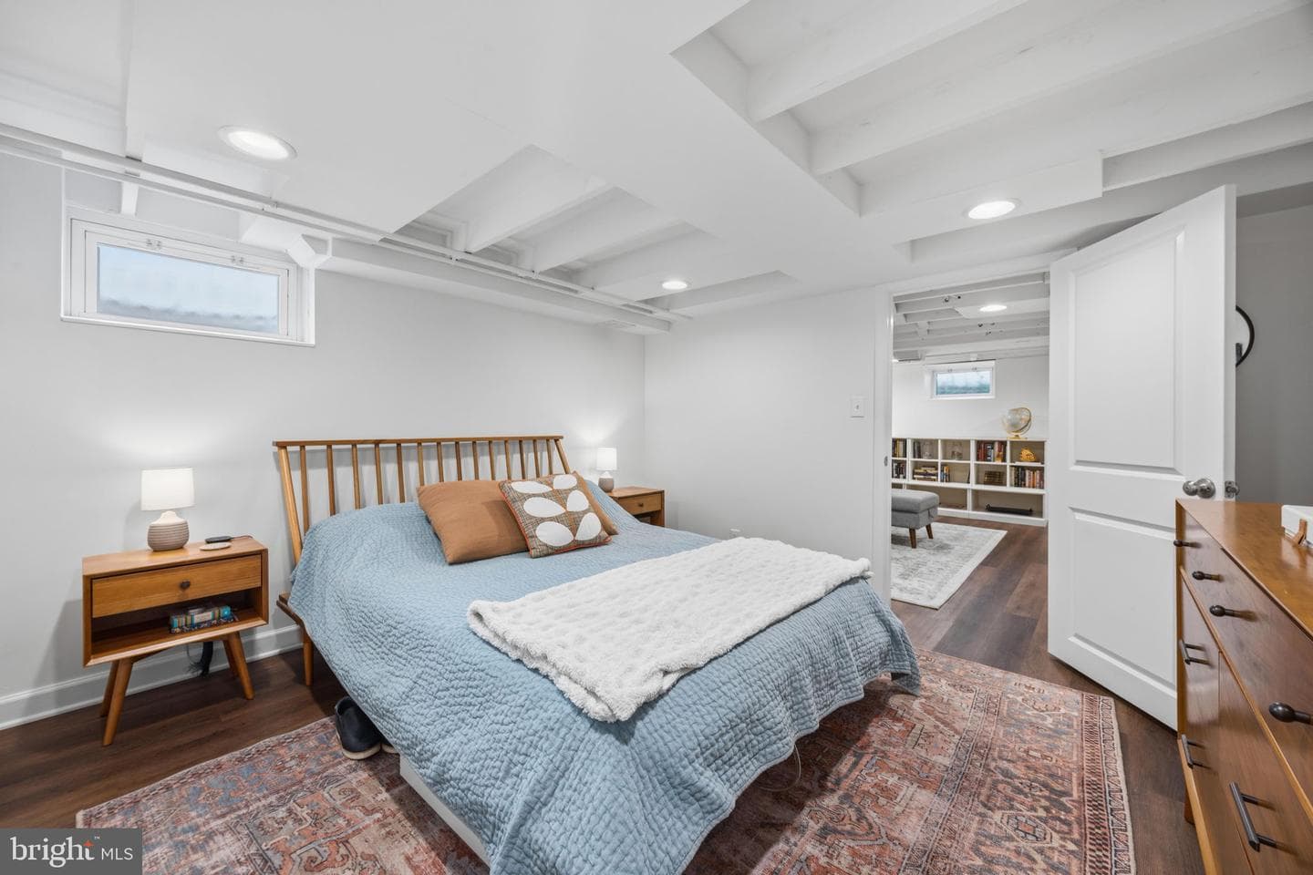 6401 Sharon photo 49