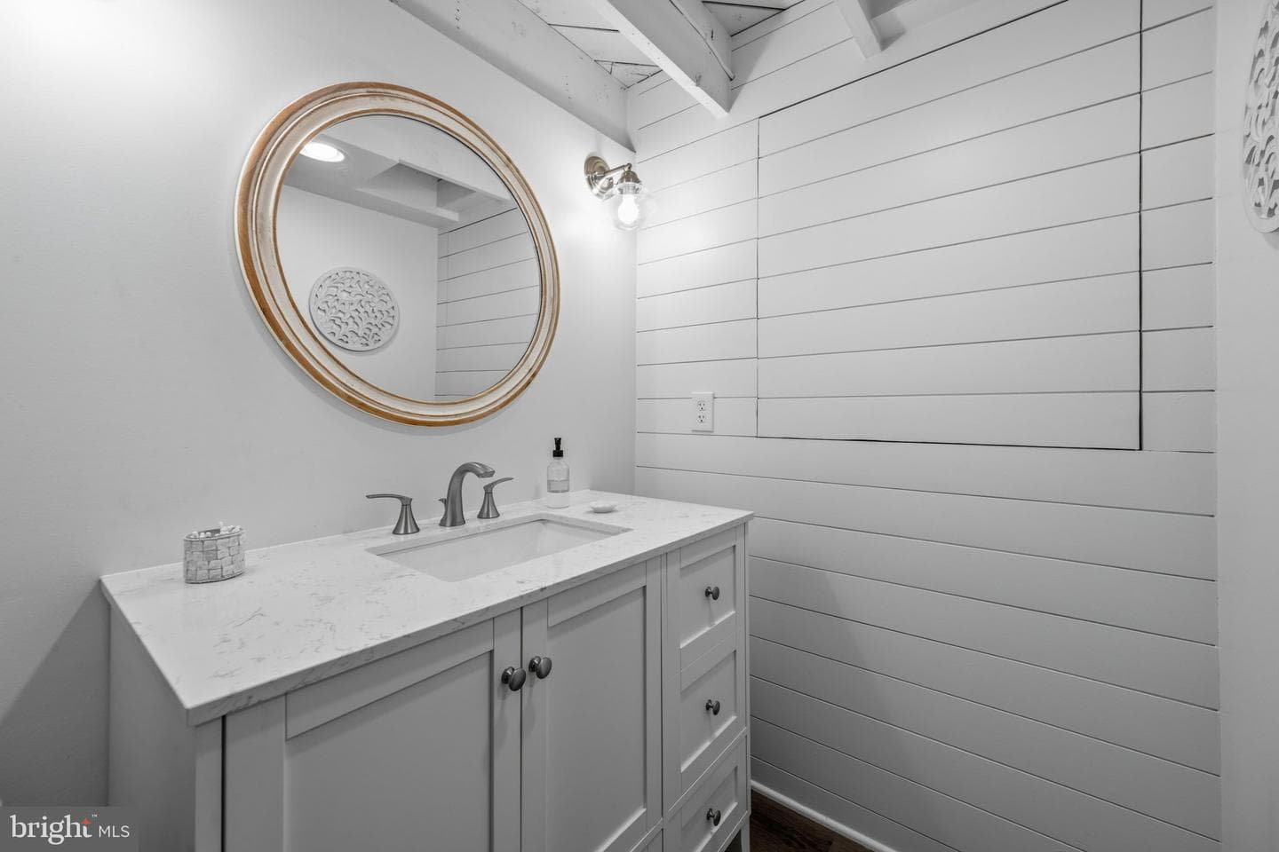 6401 Sharon photo 52