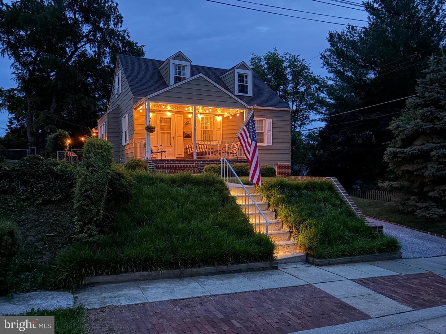 6401 Sharon photo 6