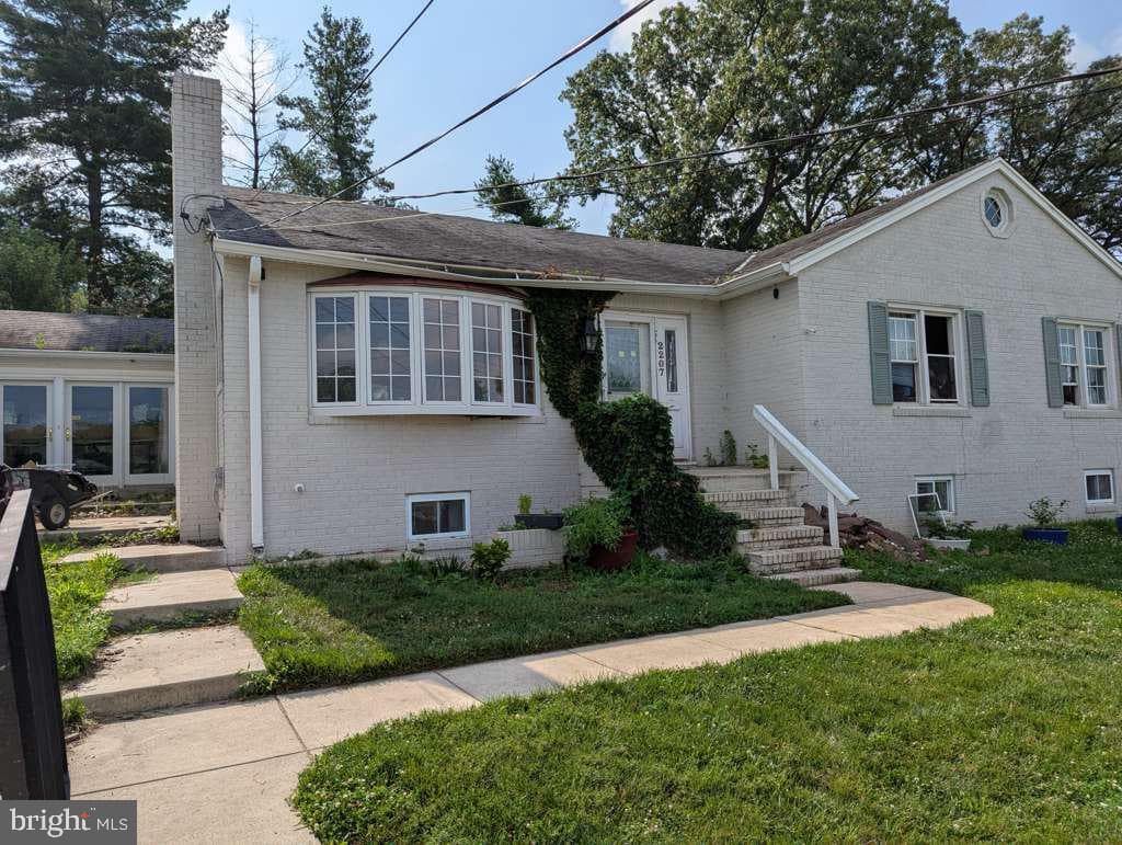 2207 Hammonds Ferry Rd, Baltimore