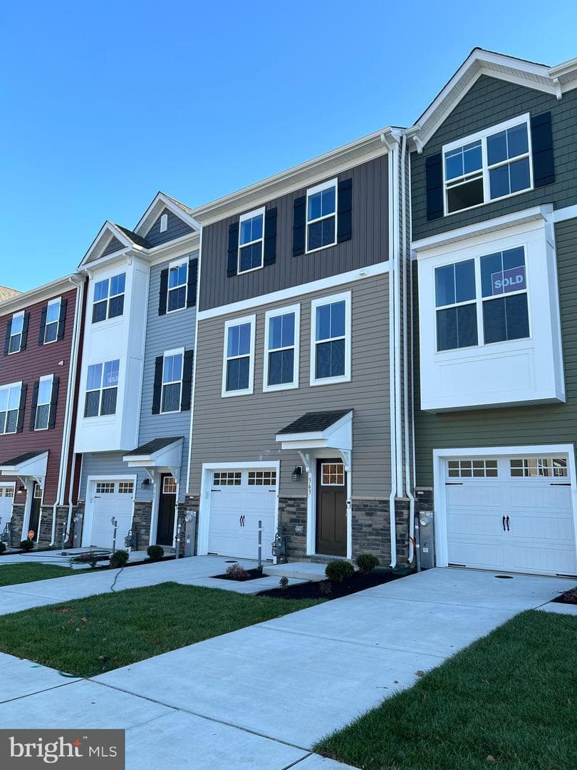 11261 Davisar Road #102, White Marsh