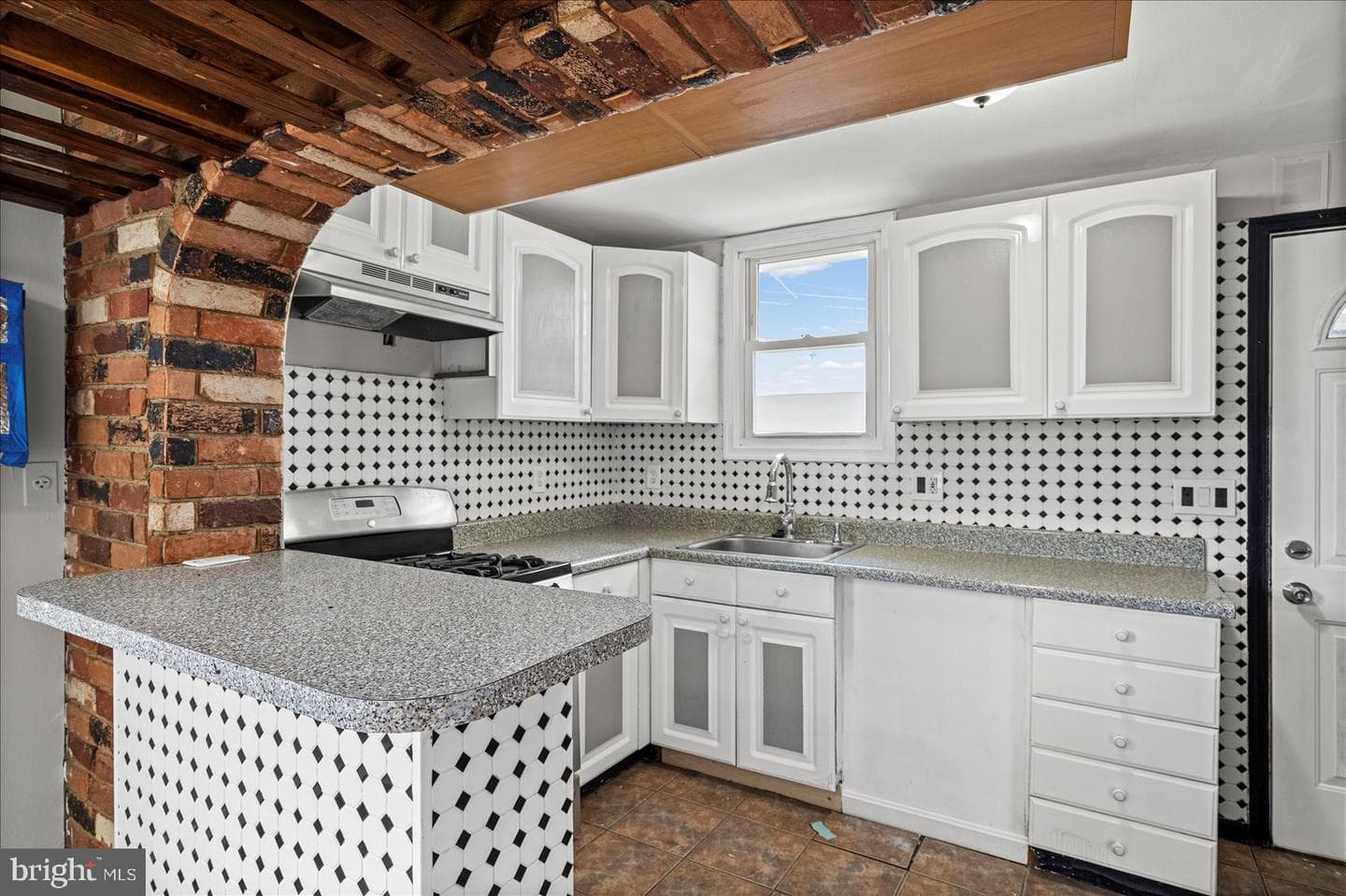 8413 Philadelphia Road photo 18