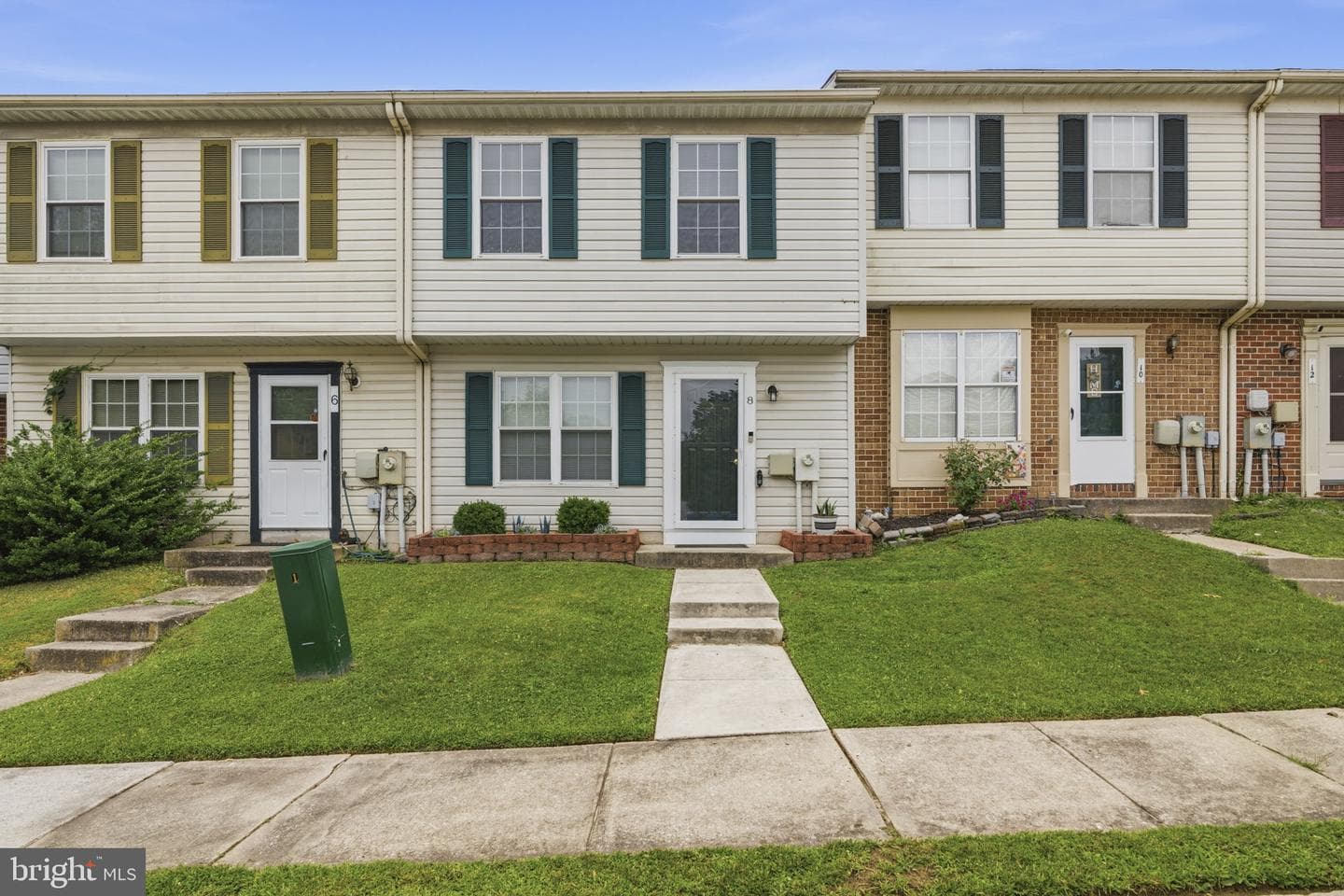 8 London Perry Court, Middle River