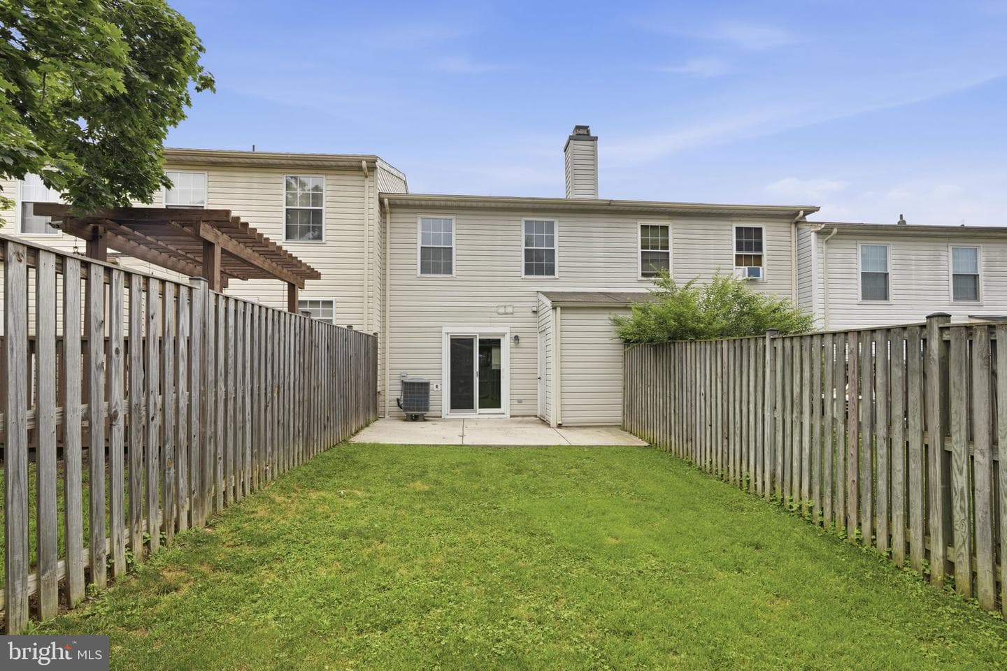 8 London Perry Court photo 20
