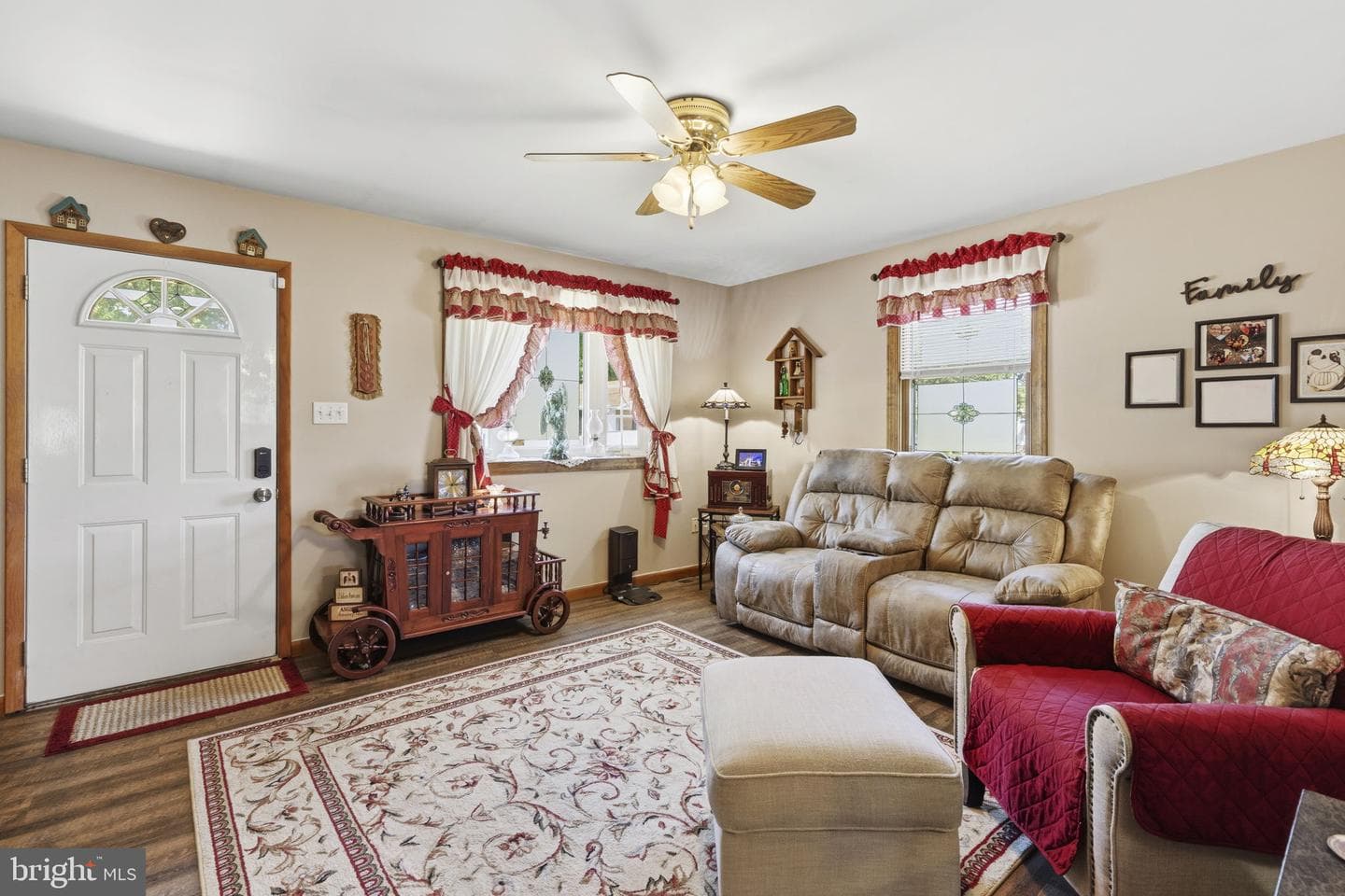 607 Patuxent Ave photo 4