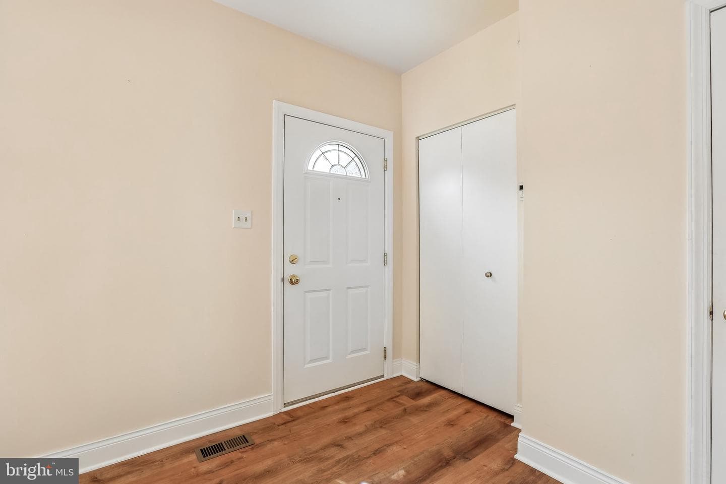 2010 Wintergreen Place photo 5