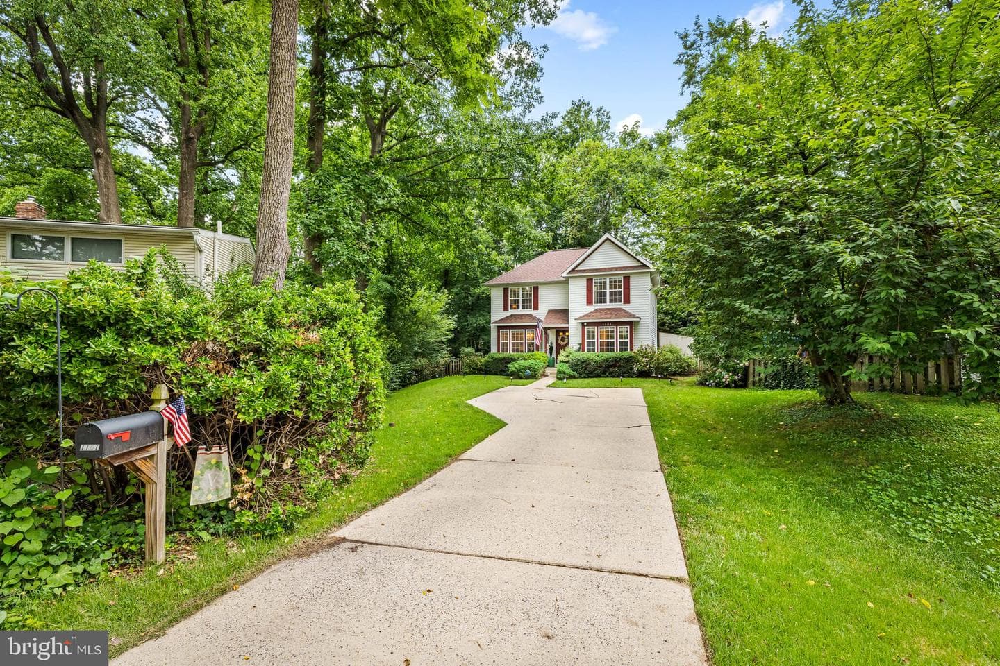 1101 Saint Albans Road photo 18