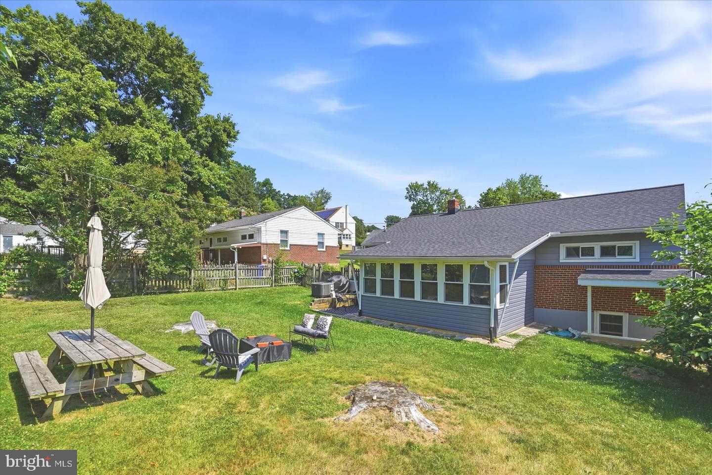 2827 Erie Avenue photo 34