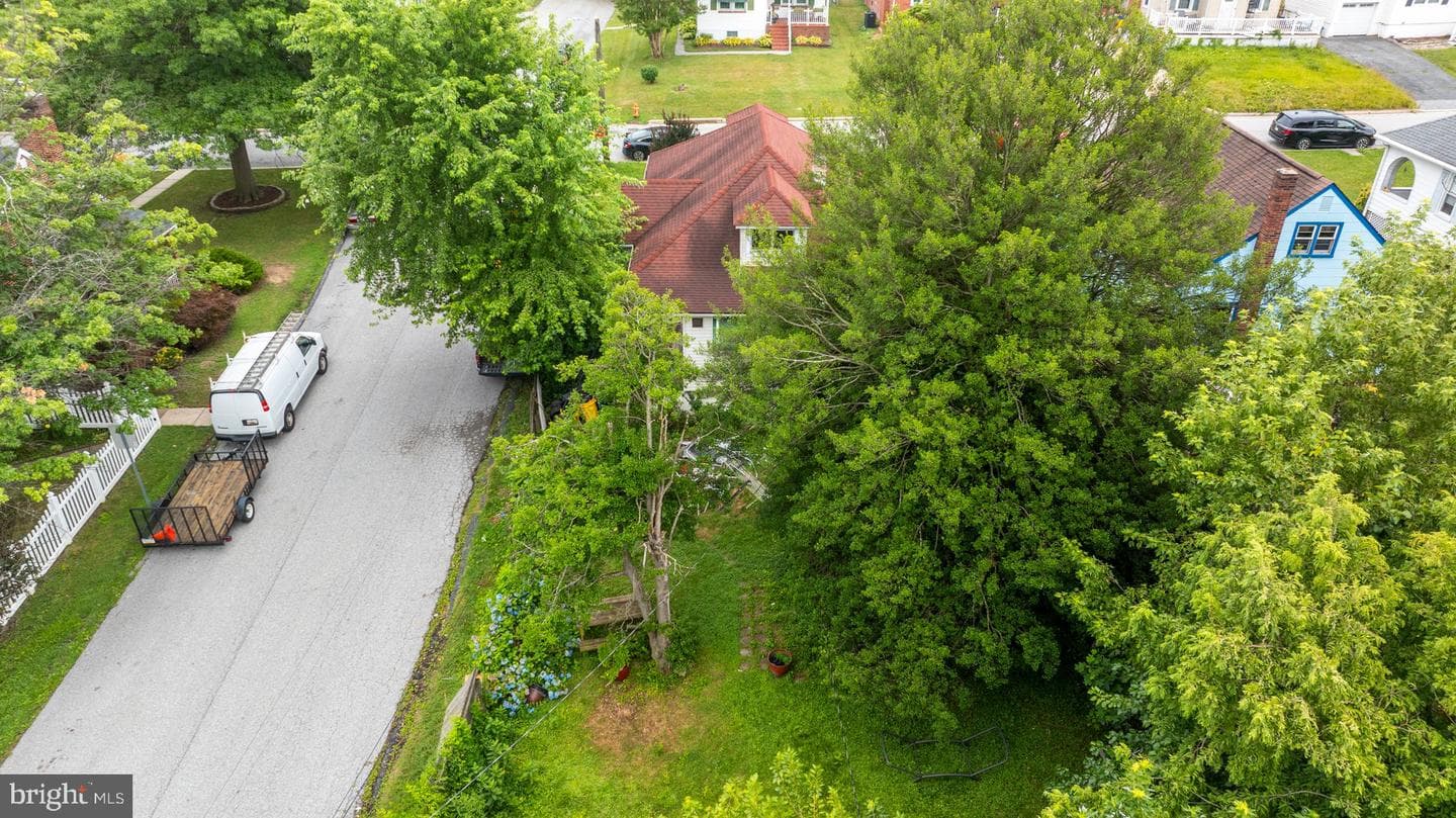 7436 Kenlea Avenue photo 10