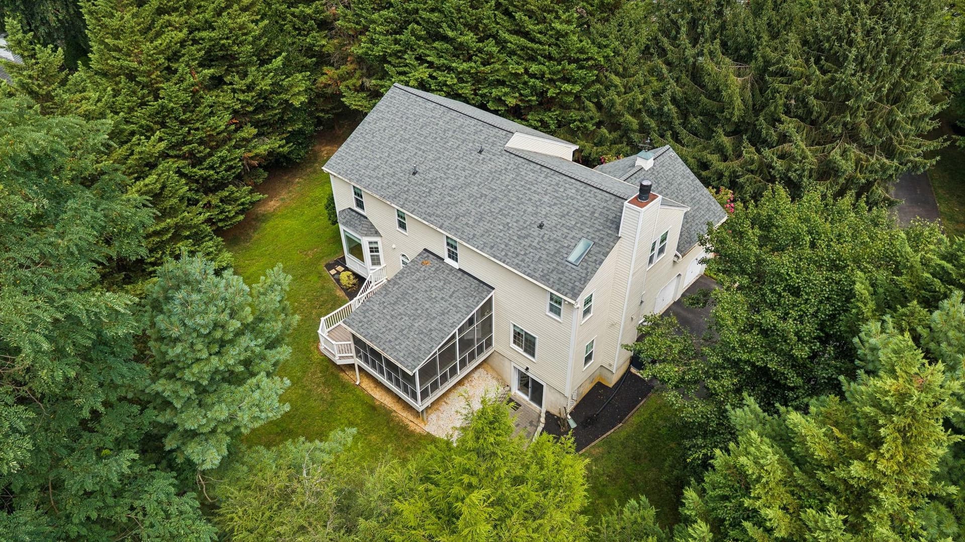 607 Oak Farm Court photo 10