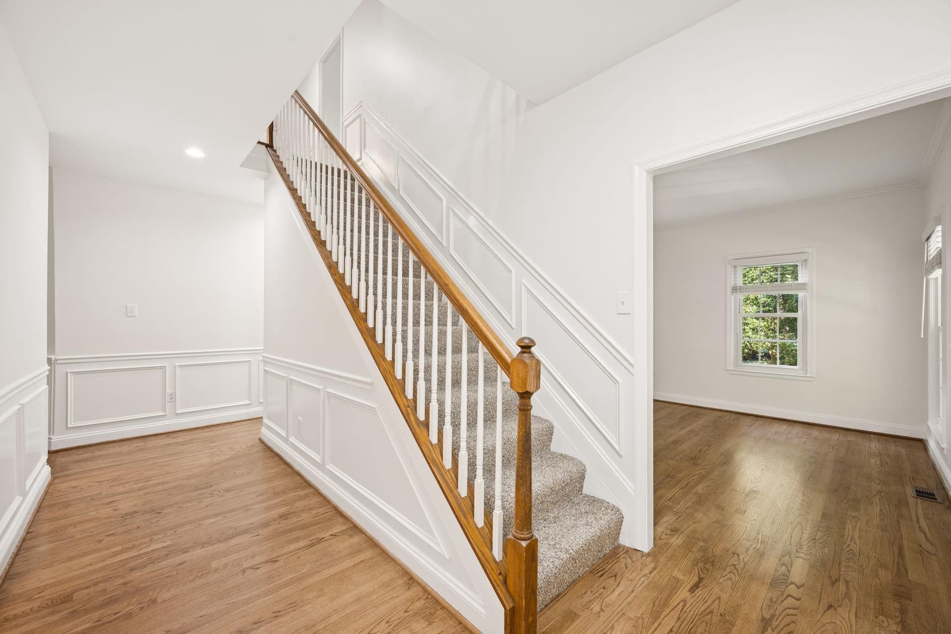 607 Oak Farm Court photo 20