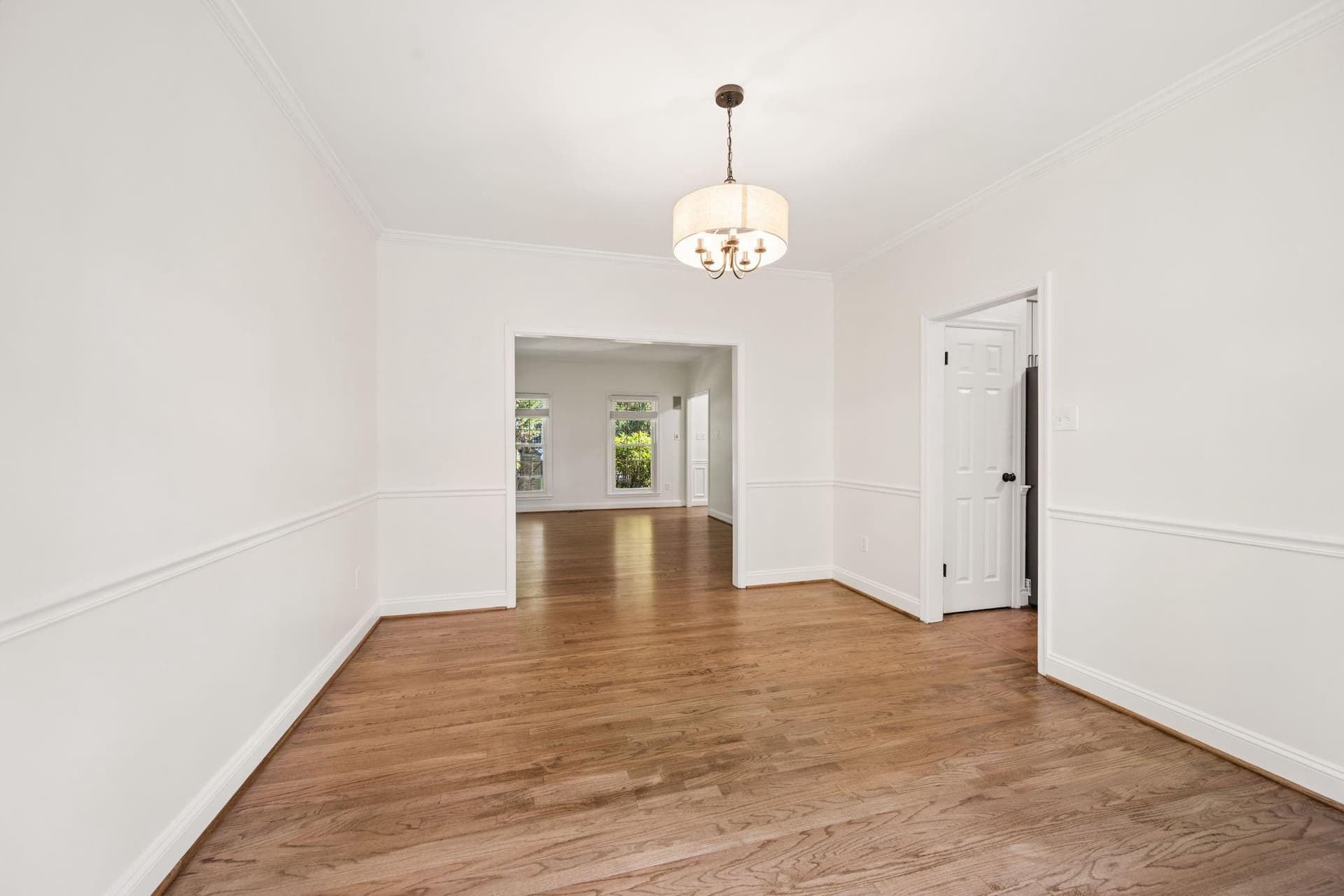 607 Oak Farm Court photo 30