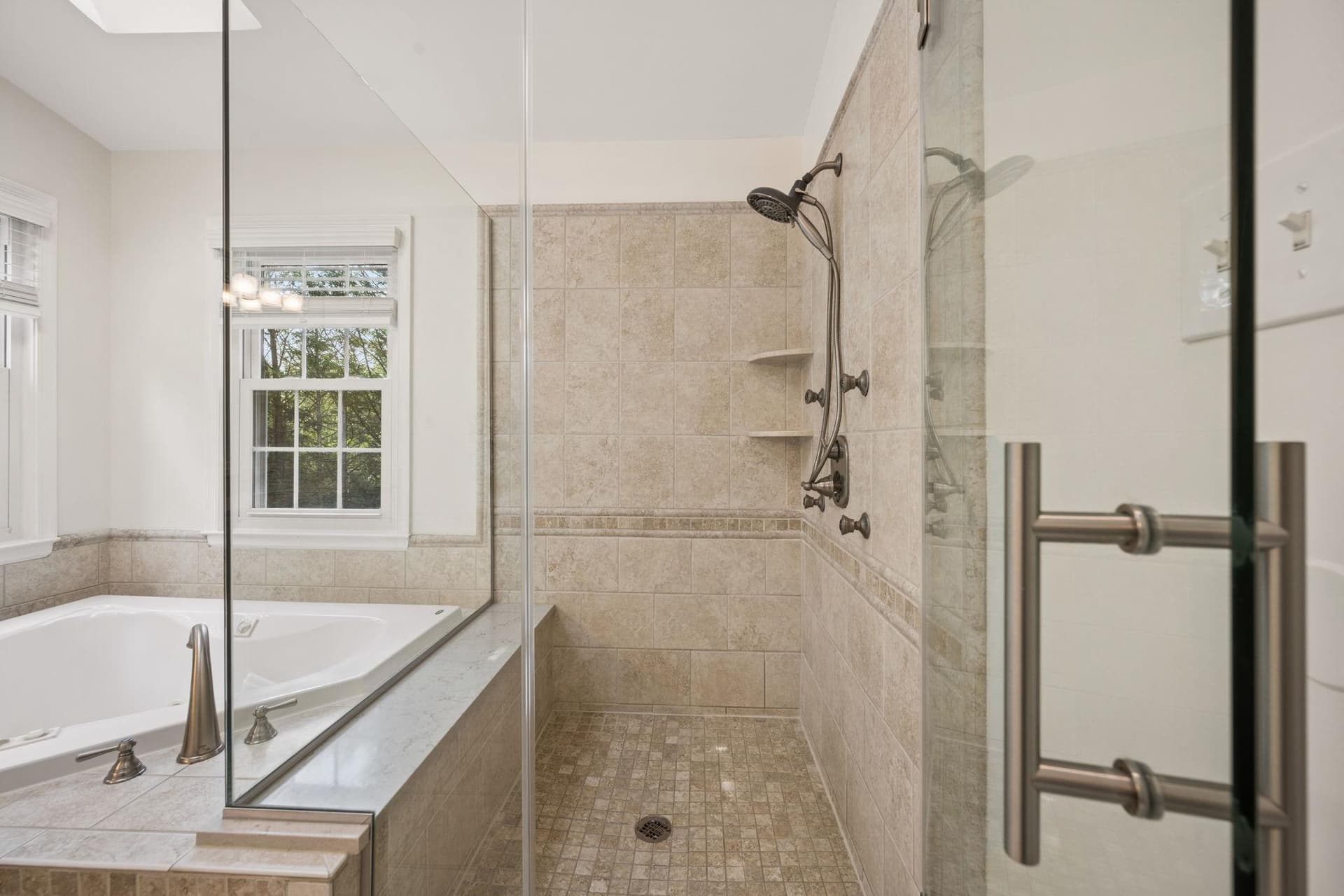 607 Oak Farm Court photo 43